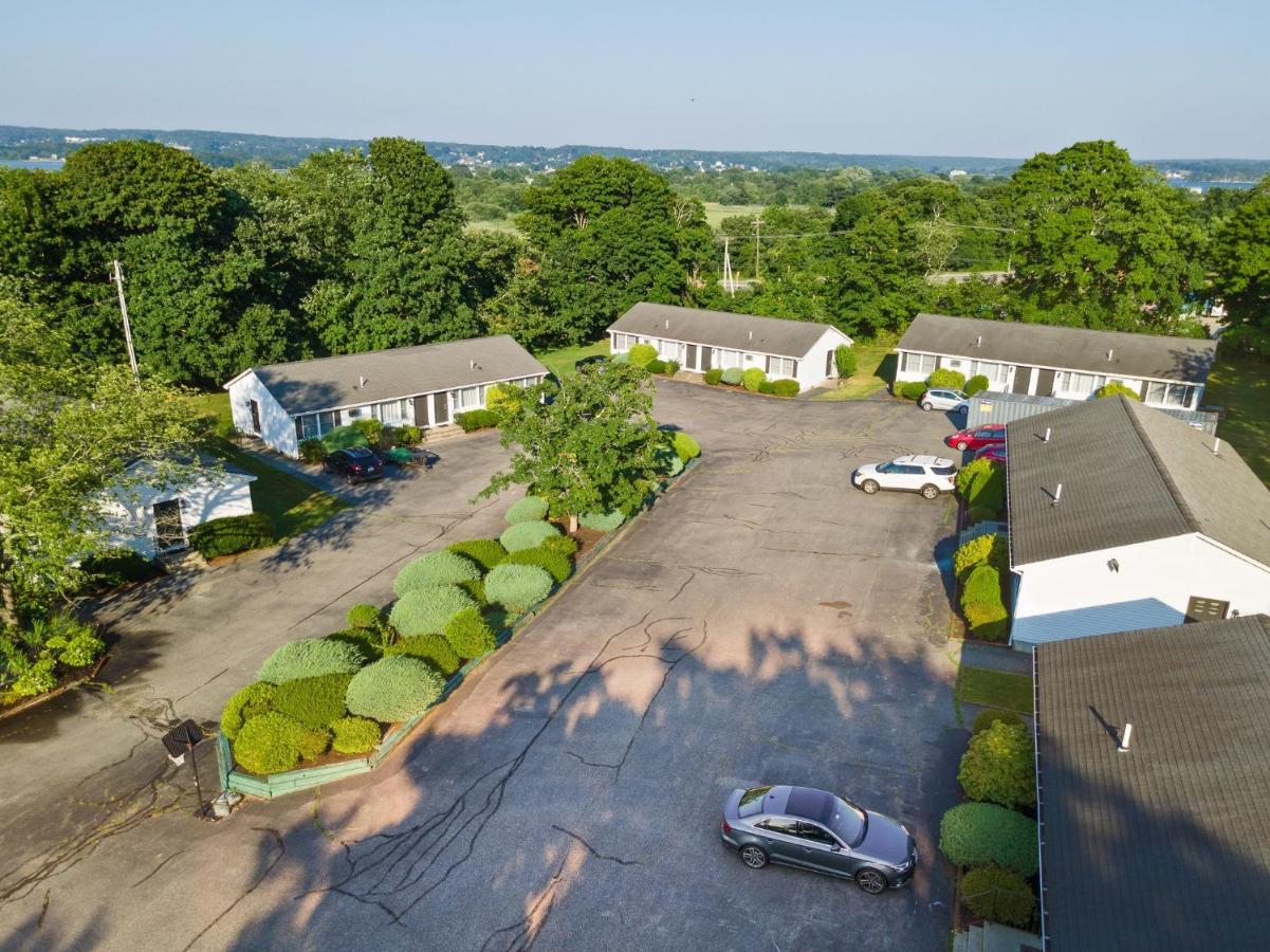 Founder'S Brook Motel And Suites Portsmouth Exterior foto